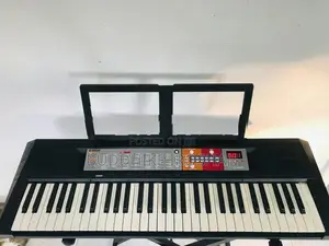 Yamaha PSR F 50 Keyboard