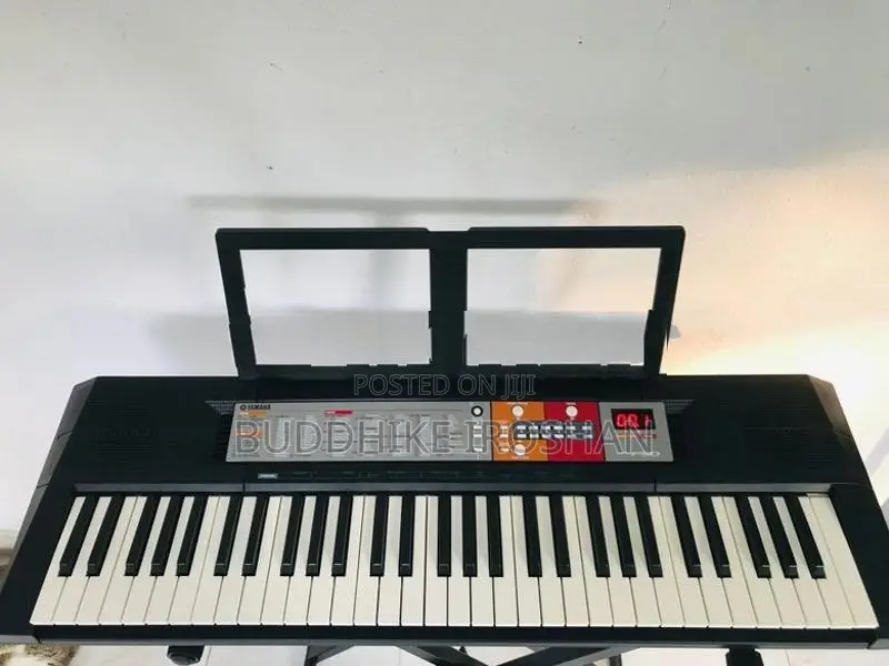 Yamaha PSR F 50 Keyboard