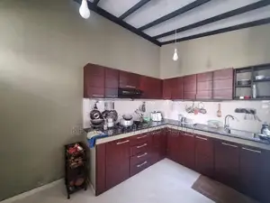 10P House for Sale in Dehiwala