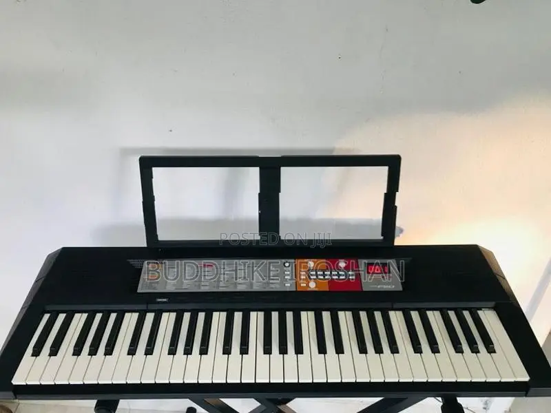 Yamaha PSR F 50 Keyboard