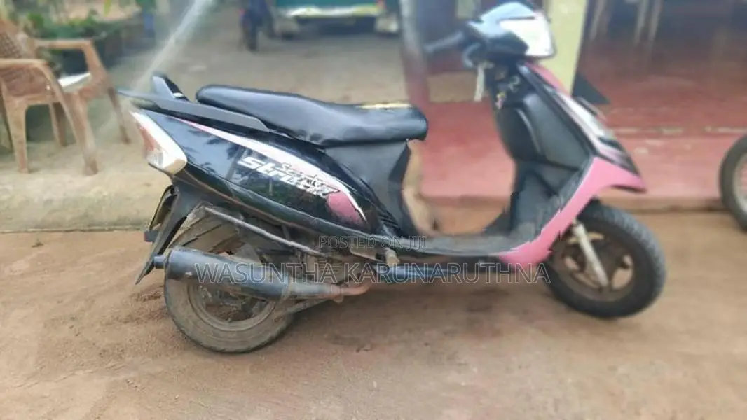 TVS Streak 2011