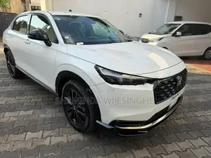 Honda Vezel RS premium 2026