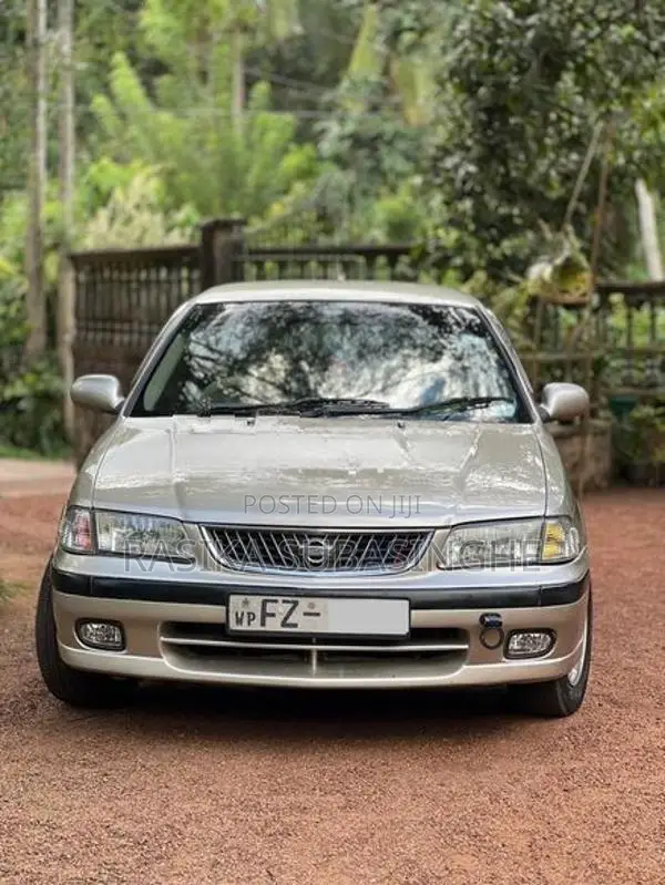Nissan Sunny FB15 2002
