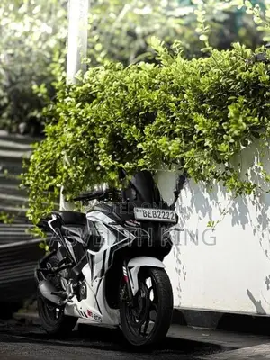 Bajaj Pulsar RS200 2015