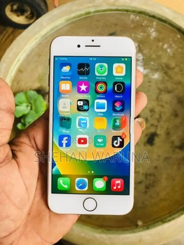 Apple iPhone 8 (Used)