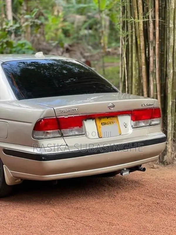 Nissan Sunny FB15 2002