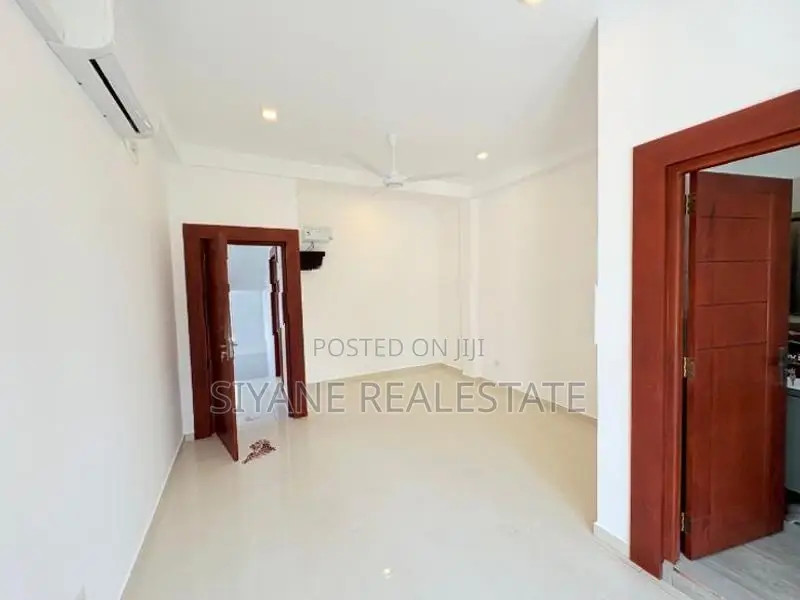 Luxury Living In Athurugiriya
