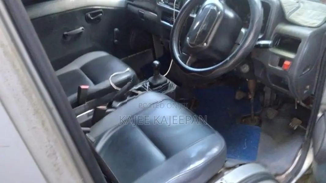 Subaru GD TV1 2000