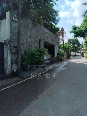 Super Luxury 3 Storied House For Sale in Maharagama.