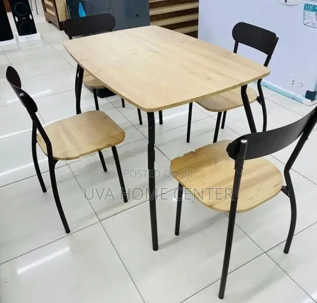 Seetec 4 Chair Dining Set
