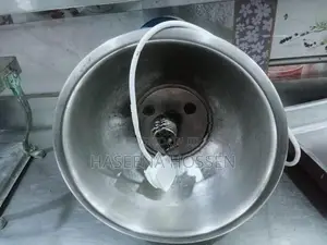 Hopper Gas Cooker with Coconut Scraper