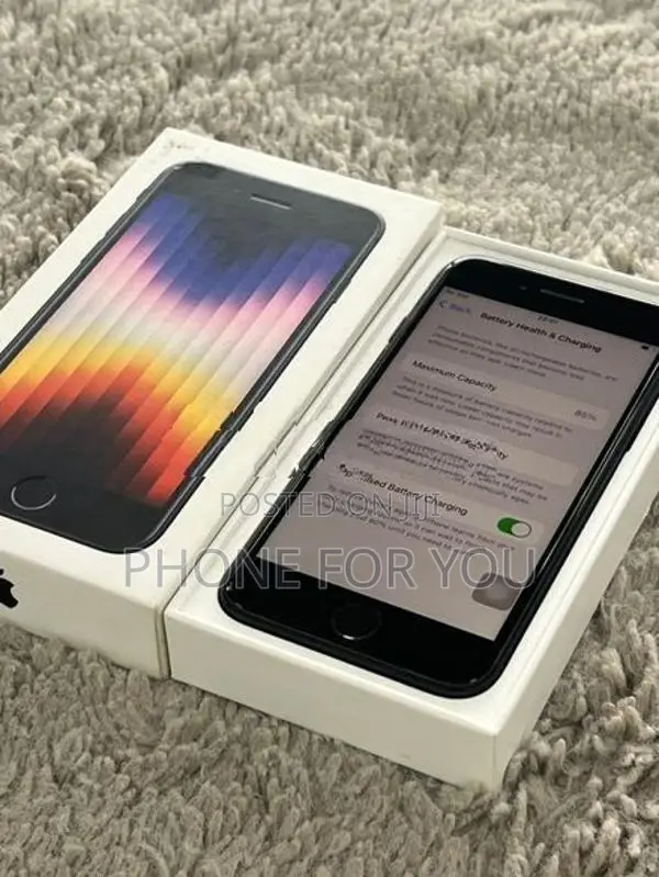 Apple iPhone SE 3 (Used)
