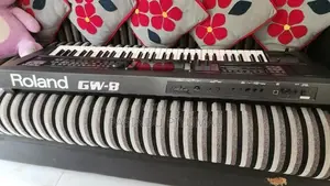 Roland GW 8 synthesizer