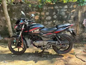 Bajaj Pulsar 180 2018