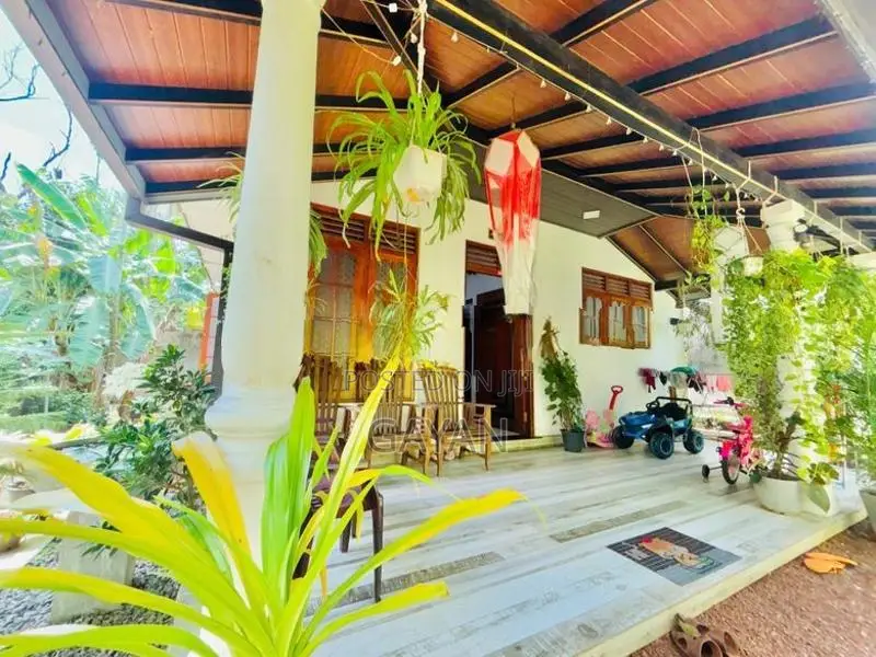 Elegant House for Sale Unawatuna