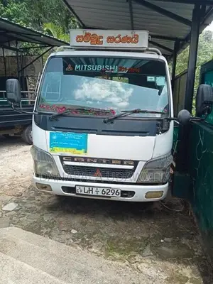 Mitsubishi Canter 2002