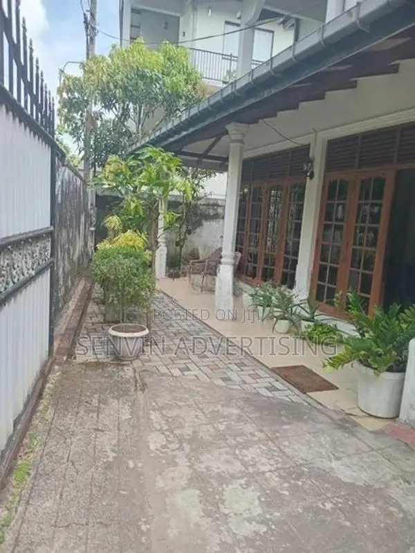 Upstair Two bedrooms for Rent (Females only) - Piliyandala