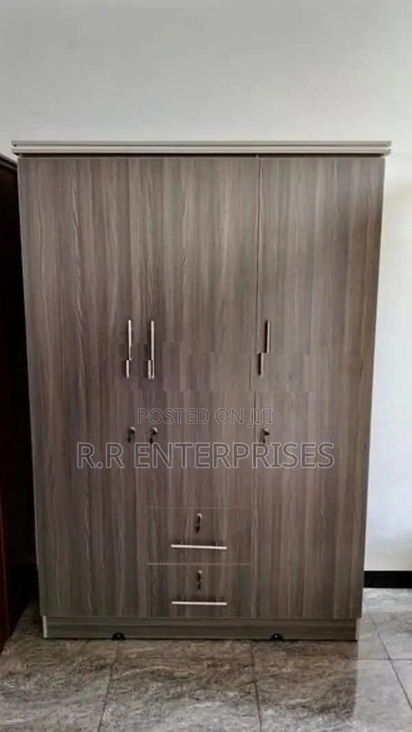New 3 Door Cloth Hanging Melamine Wardrobes