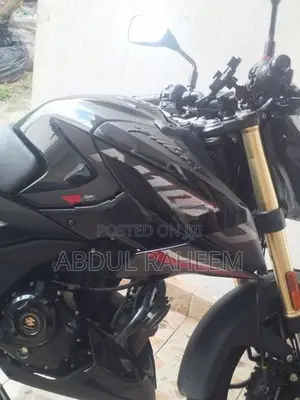 Bajaj Pulsar N160 Premium 2025