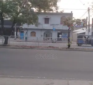 Commercial Building for Sale in New Galle Road Moratuwa