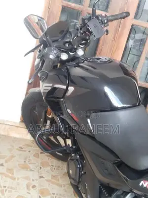 Bajaj Pulsar N160 Premium 2025