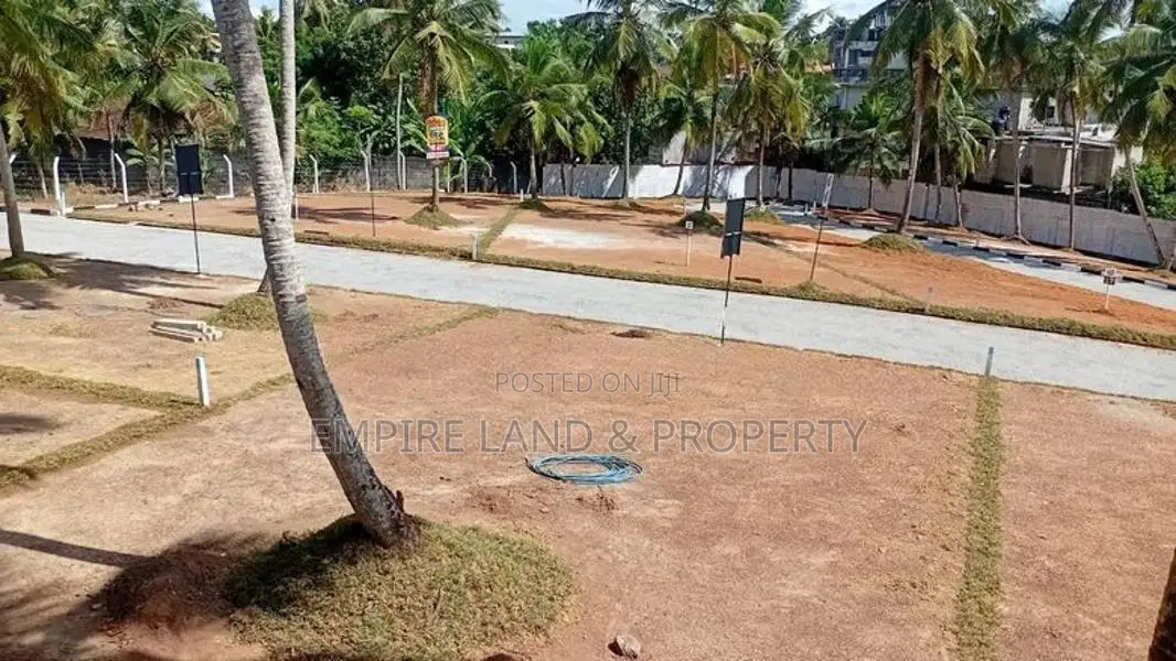 Luxury Residential Land for Sale in Kandana Gated community