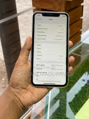 Apple iPhone 11 (Used)