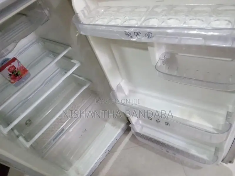 Sisil Refrigerator