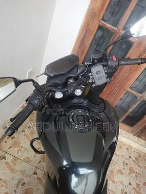 Bajaj Pulsar N160 Premium 2025