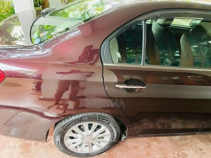 Toyota Axio 2015
