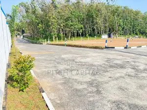 බස් යන එන 122 පාට මුහුණලා විකිණීමට බිම් කොටස් කලුඅග්ගල