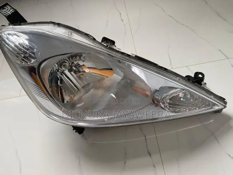 Honda Fit Shuttle Right Head Light
