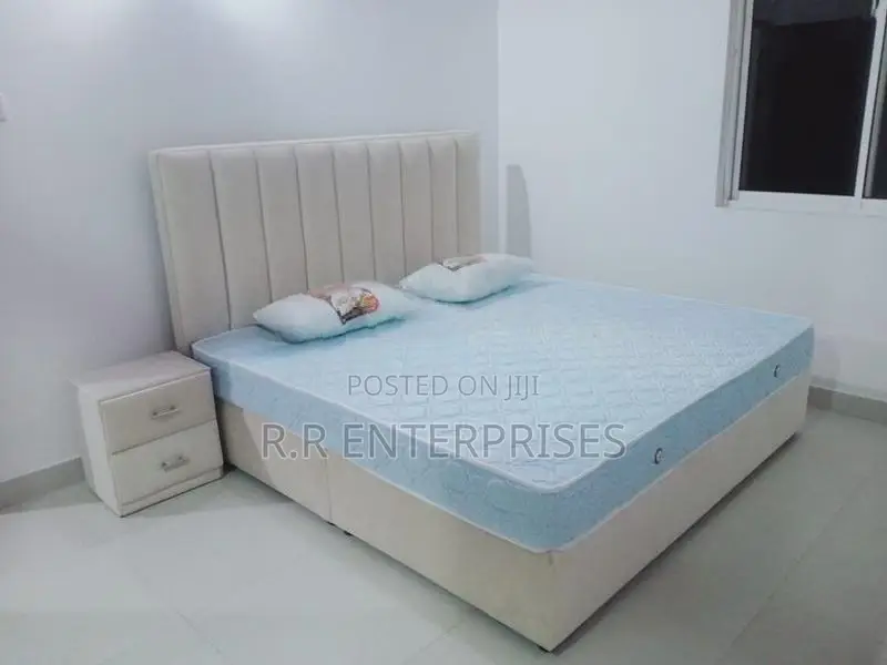 New 6*5 Ft Luxury Cushion Divan Bed with Spring Mattresses