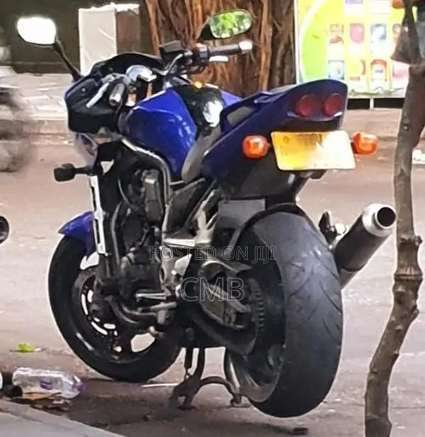 Yamaha Fazer Japan 2006