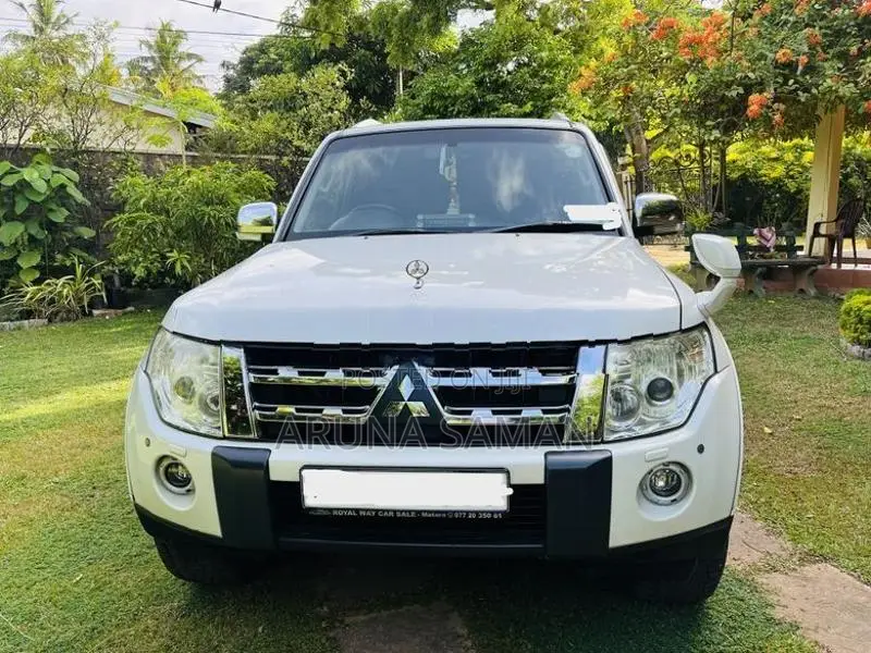 Mitsubishi Montero 2009