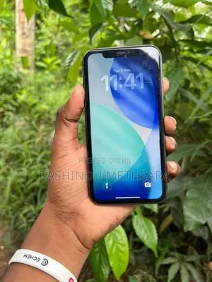 Apple iPhone 11 128GB (Used)