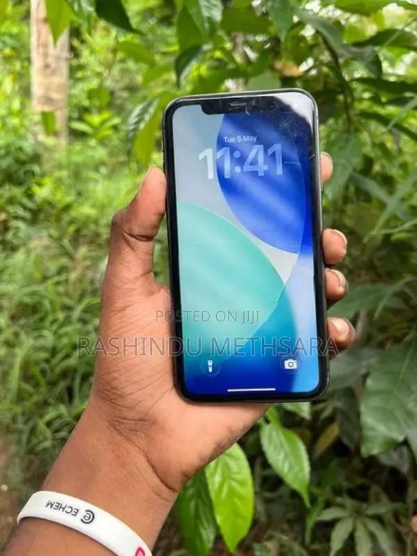 Apple iPhone 11 128GB (Used)