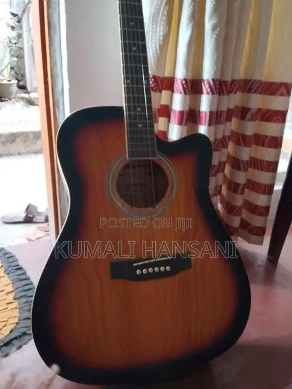 Caravan Music Guitar