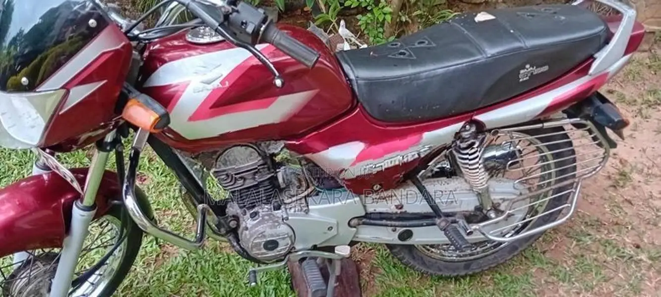 Bajaj CT100 2005