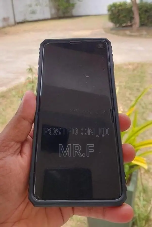 Samsung Galaxy S10 (Used)
