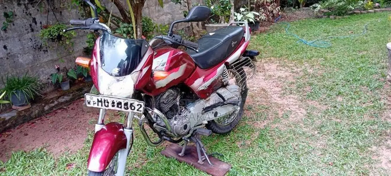 Bajaj CT100 2005