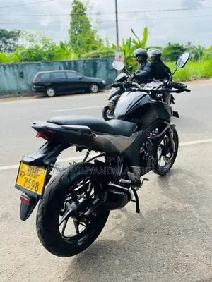 Honda CB Hornet 2016
