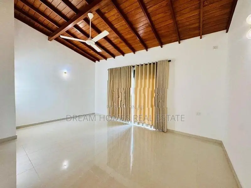 Elegant 2-Storey House for Sale – Battaramulla