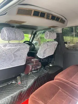 Toyota Dolphin 1992
