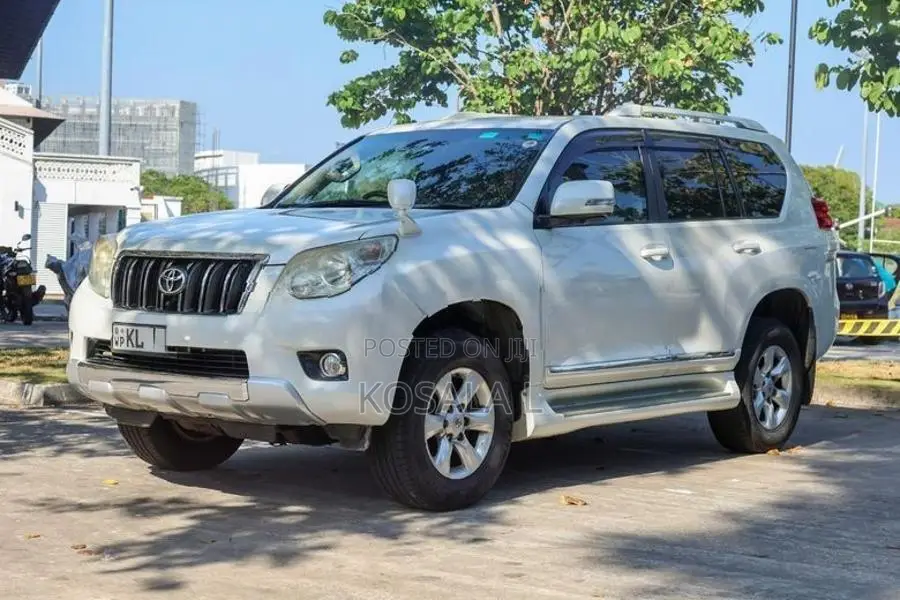 Toyota Land Cruiser Prado 150 TX Fully Loaded 2010