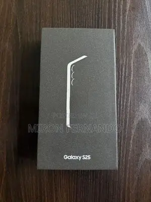 Samsung Galaxy S25 (Brand New)