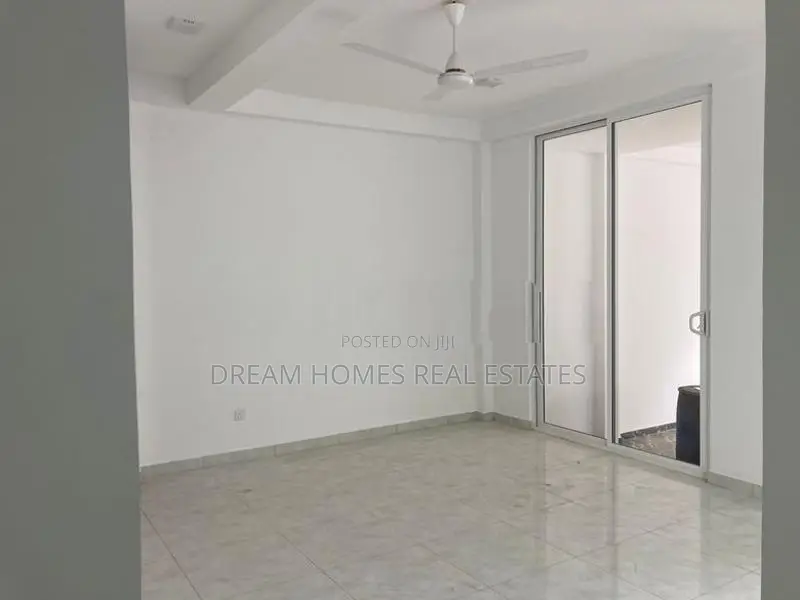 Brand New 3-Storey Luxury Building for Rent – Near Arpico Athurugiriya