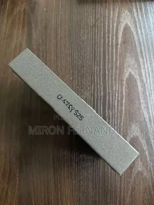 Samsung Galaxy S25 (Brand New)