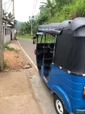Bajaj RE Three Wheels 2010