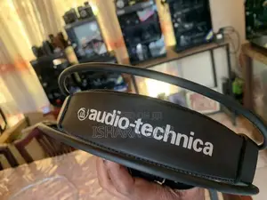 audio-technica DJ headphones
